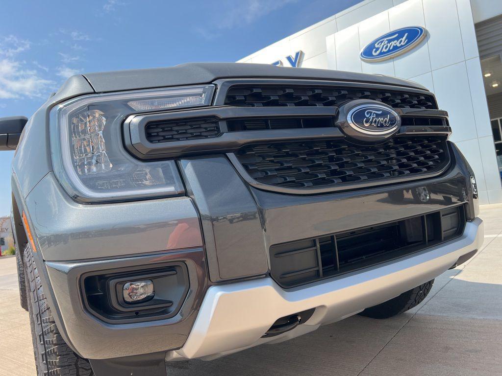 new 2025 Ford Ranger car, priced at $40,371