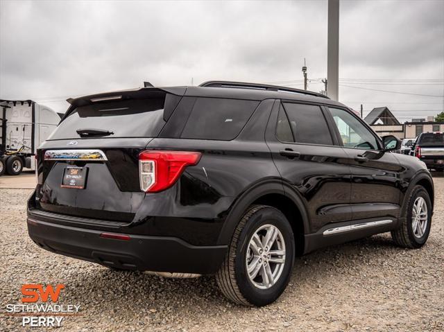 new 2024 Ford Explorer car, priced at $35,305