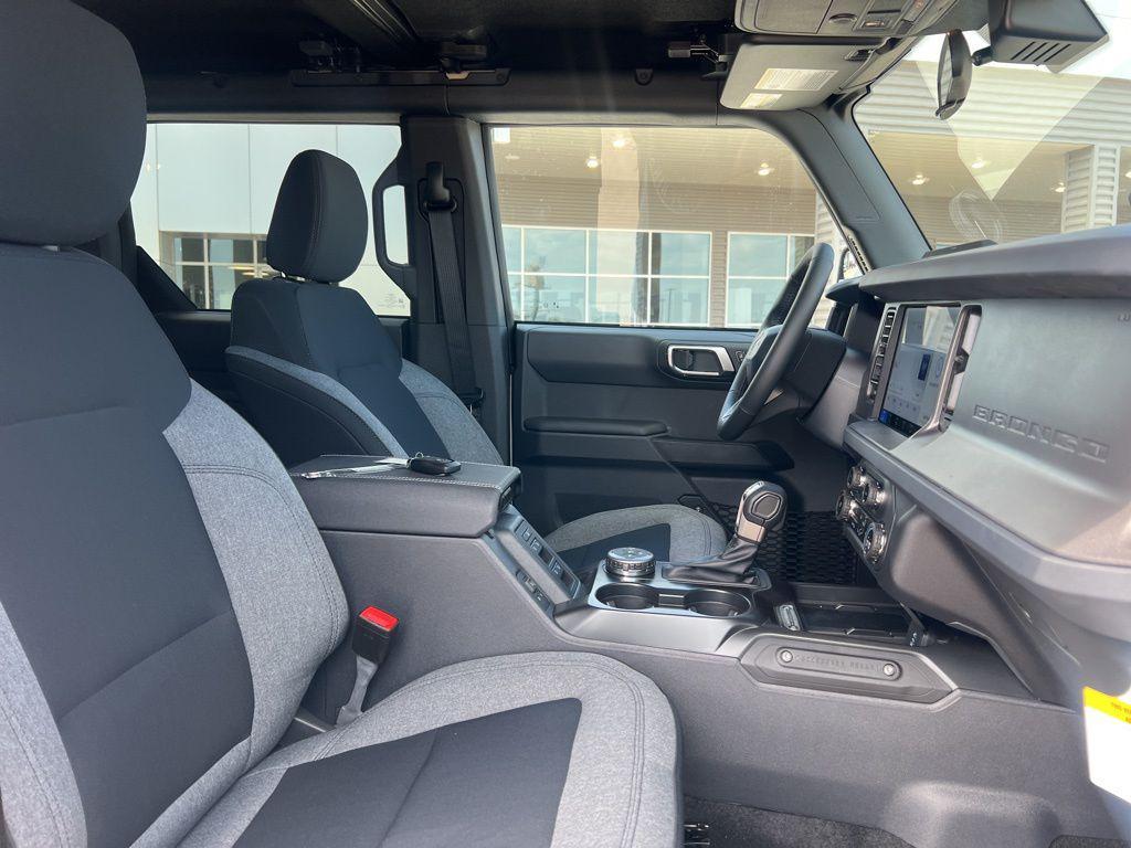 new 2025 Ford Bronco car, priced at $45,523