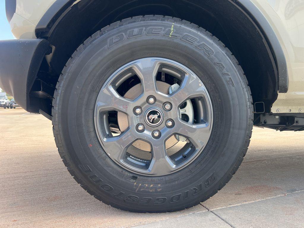 new 2025 Ford Bronco car, priced at $45,523