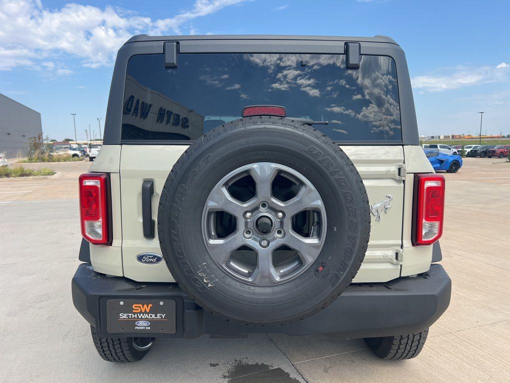 new 2025 Ford Bronco car, priced at $45,523