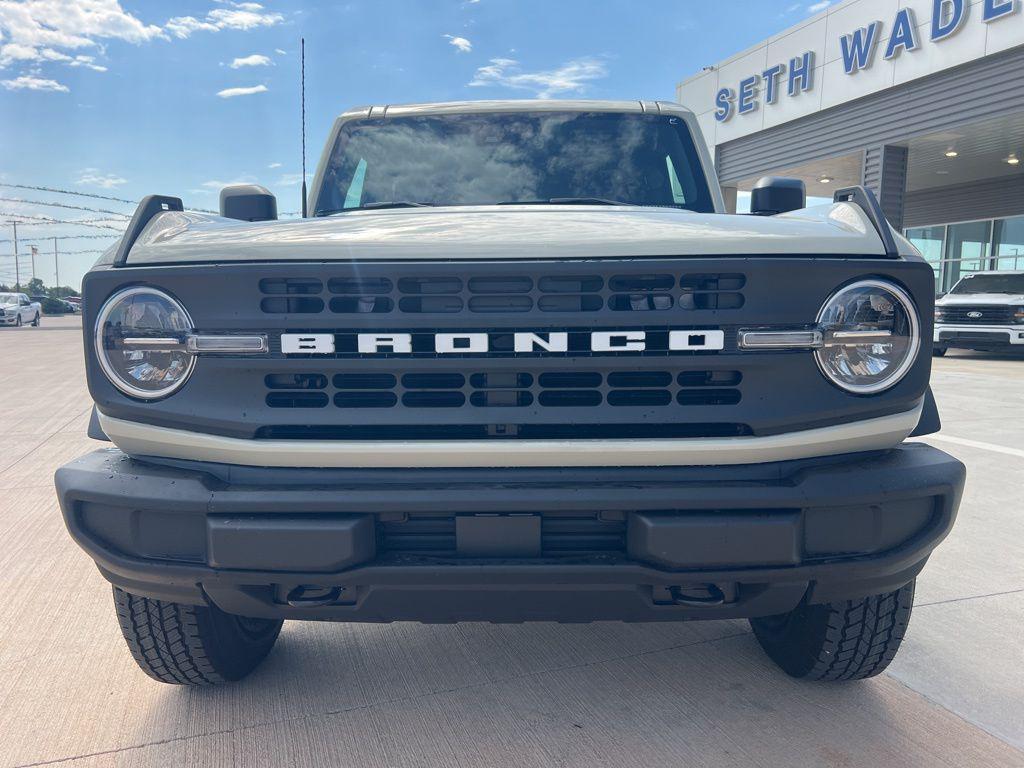 new 2025 Ford Bronco car, priced at $45,523