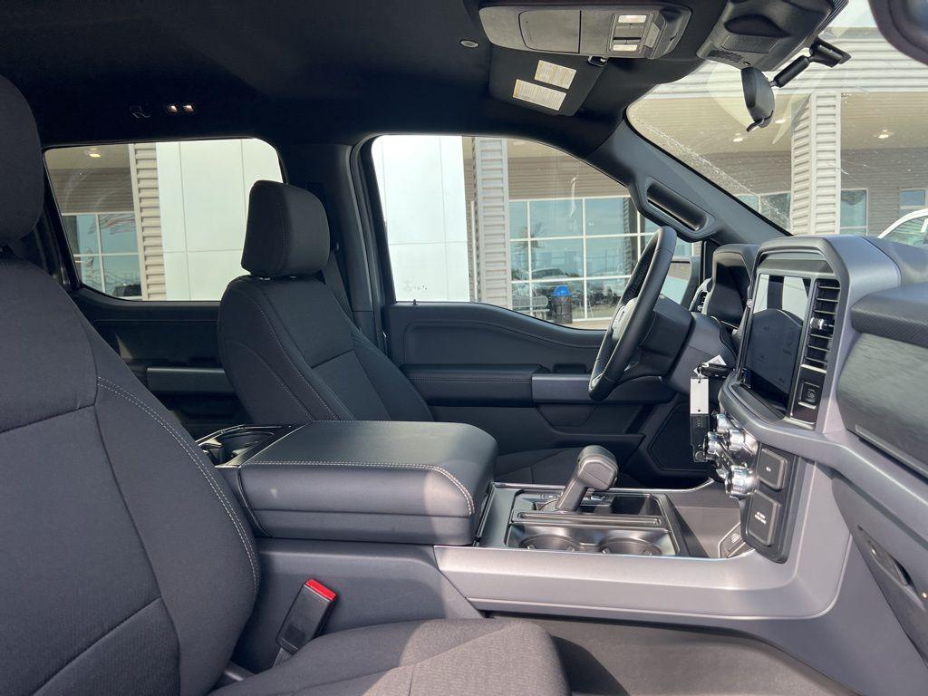 new 2025 Ford F-150 car, priced at $57,914