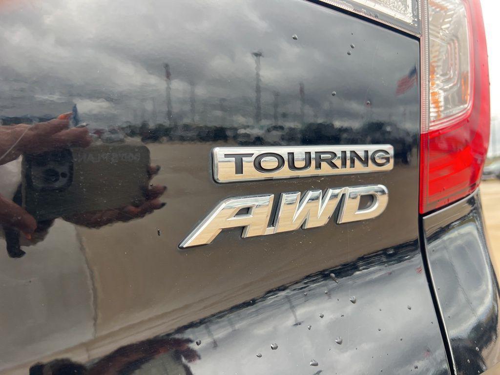 used 2022 Honda Pilot car, priced at $32,287