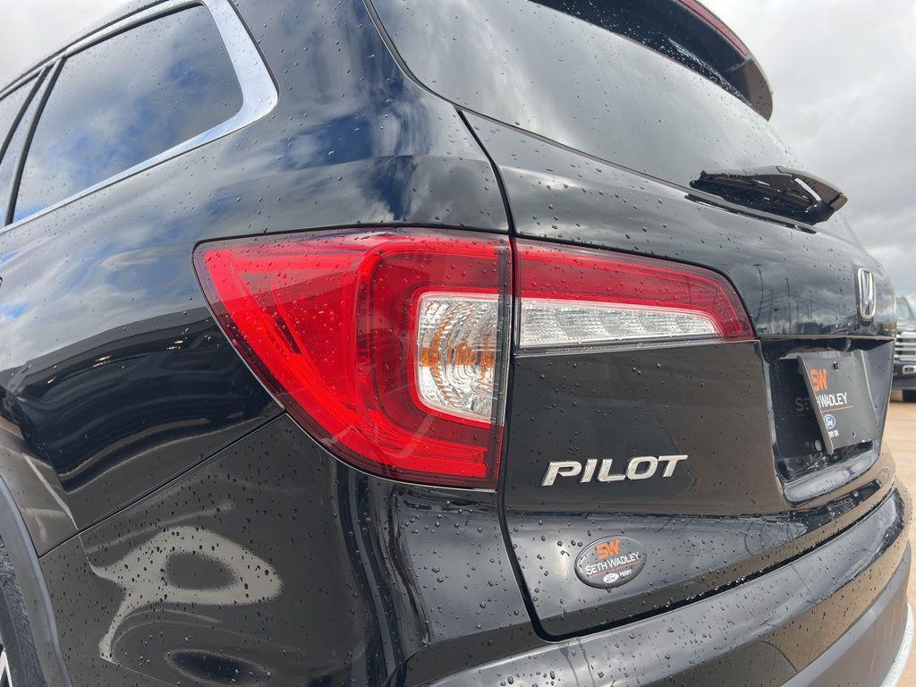 used 2022 Honda Pilot car, priced at $32,287