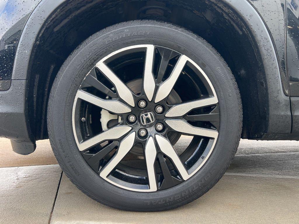 used 2022 Honda Pilot car, priced at $32,287