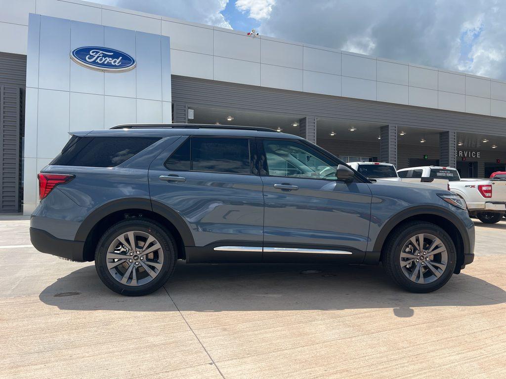new 2025 Ford Explorer car, priced at $45,501