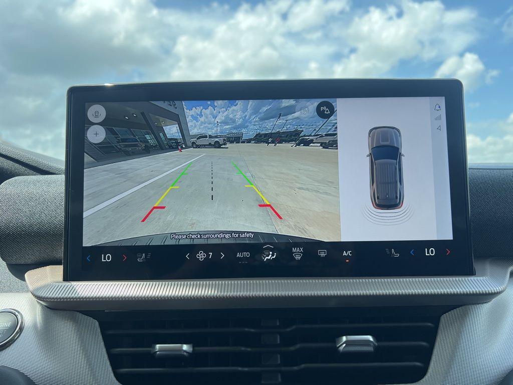 new 2025 Ford Explorer car, priced at $45,501