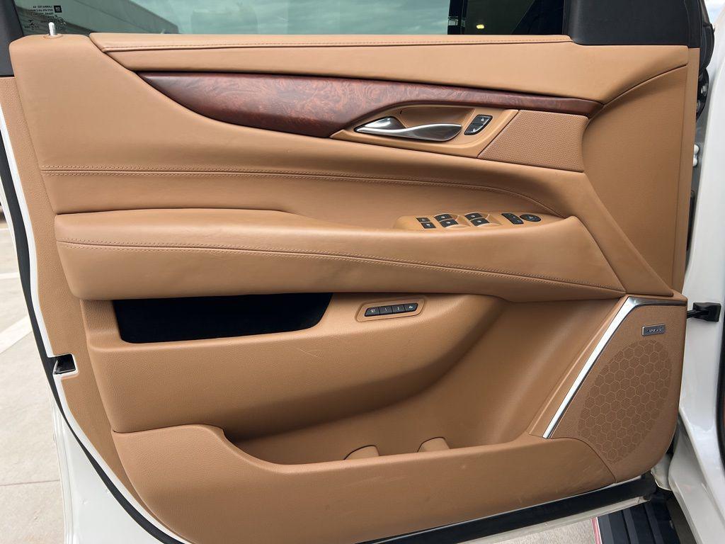 used 2017 Cadillac Escalade ESV car, priced at $28,988