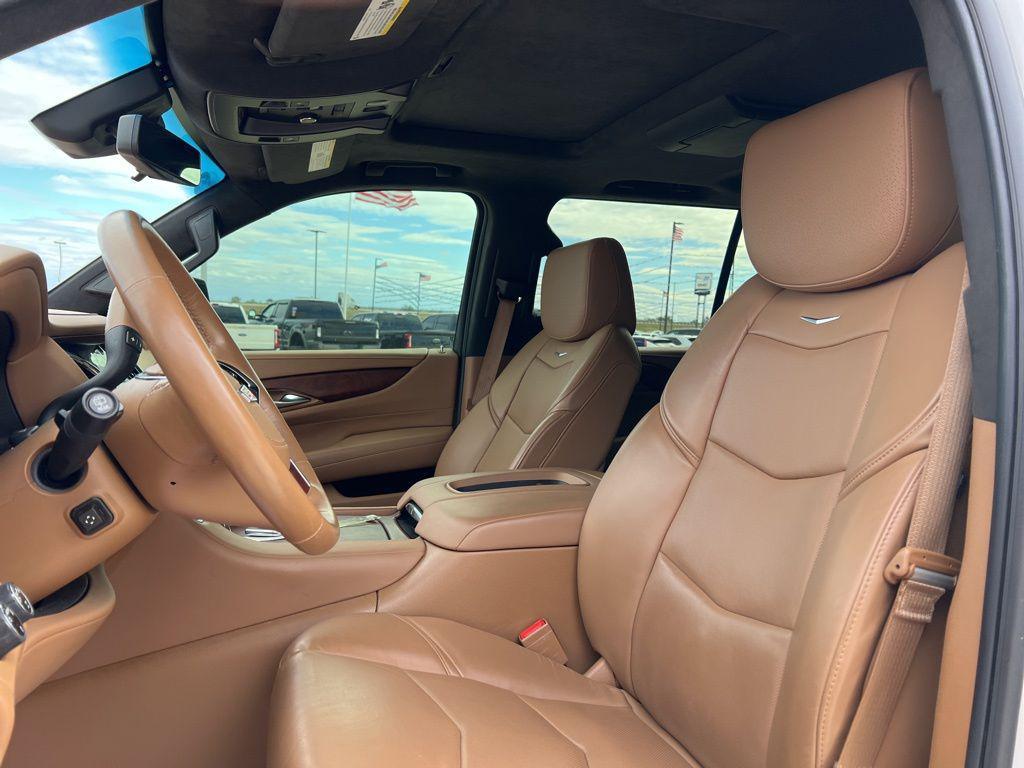 used 2017 Cadillac Escalade ESV car, priced at $28,988