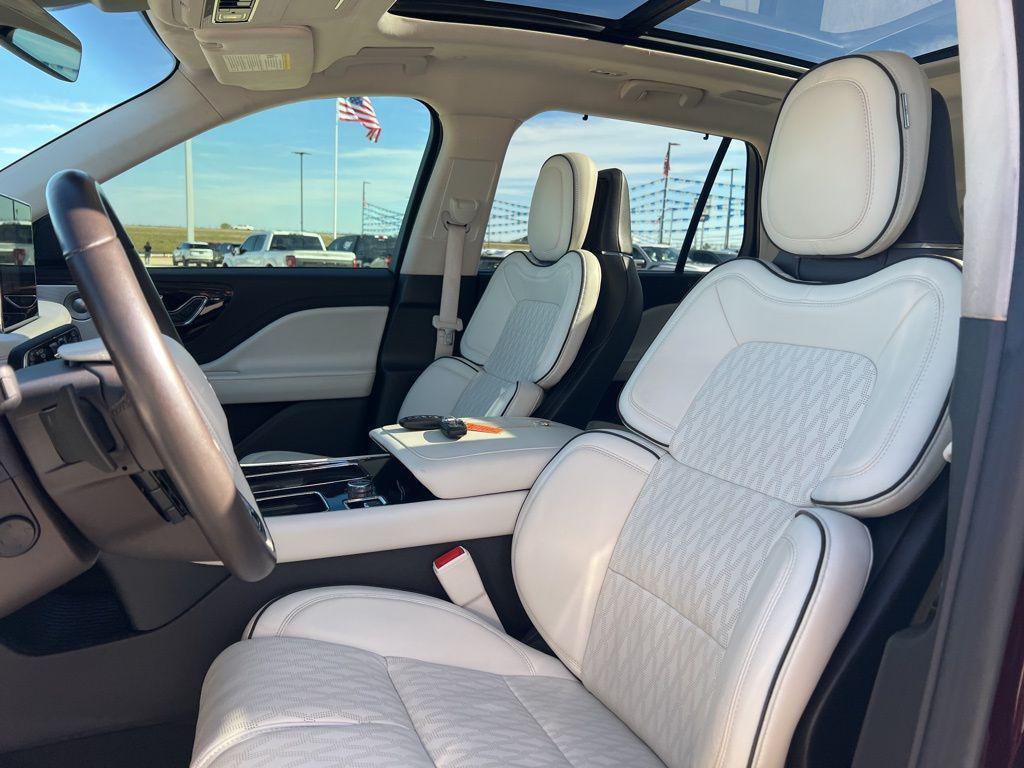 used 2020 Lincoln Aviator car, priced at $38,894