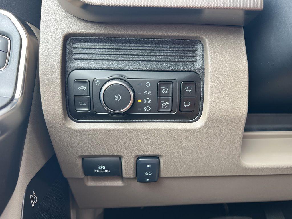 new 2025 Ford F-350 car, priced at $99,035