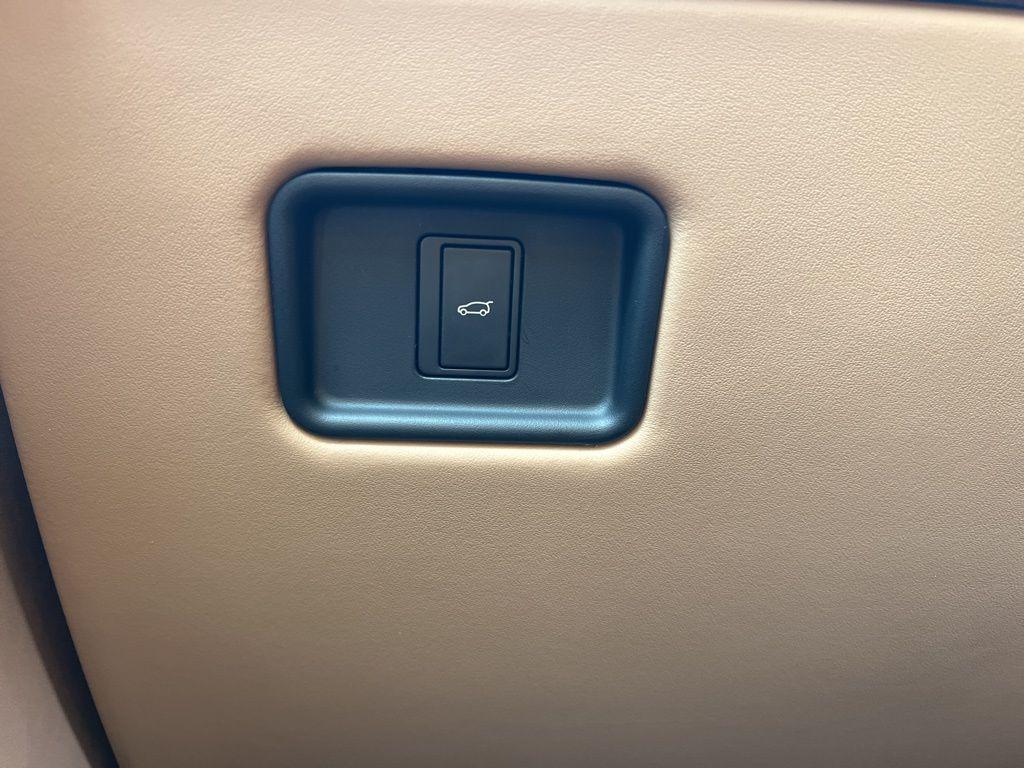 used 2023 Land Rover Range Rover car, priced at $99,867