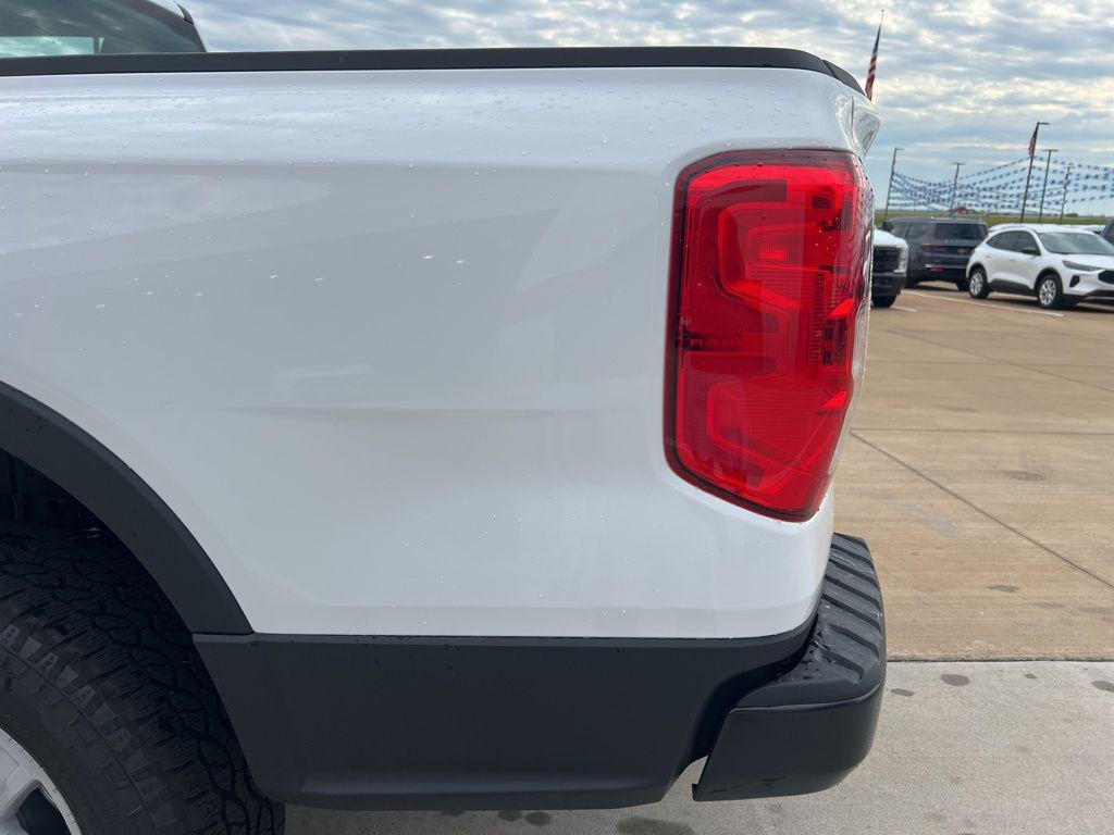 new 2025 Ford Ranger car, priced at $33,648