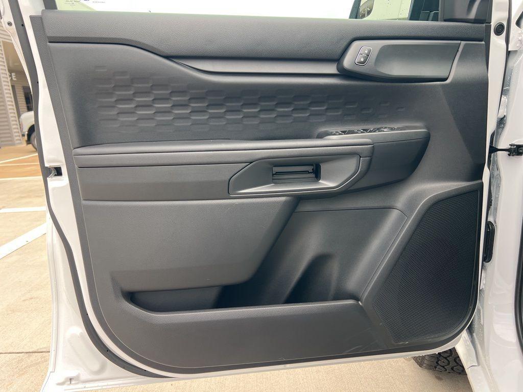 new 2025 Ford Ranger car, priced at $33,648