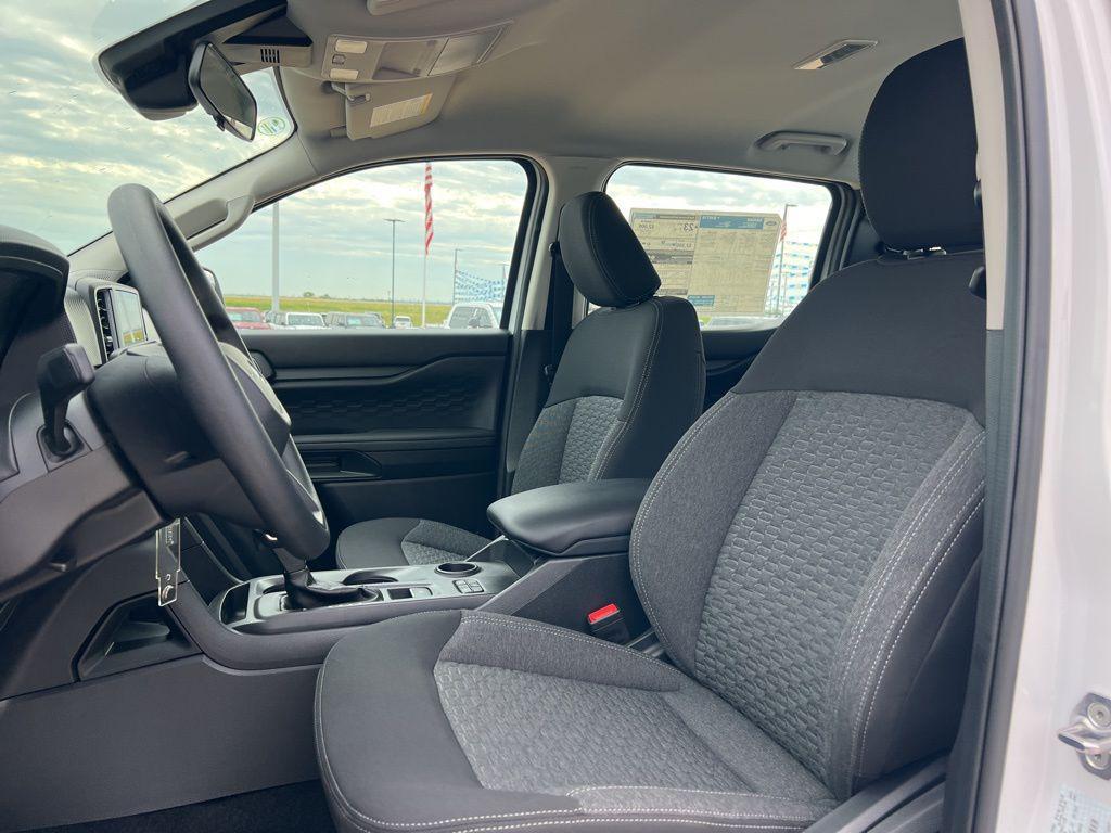 new 2025 Ford Ranger car, priced at $33,648