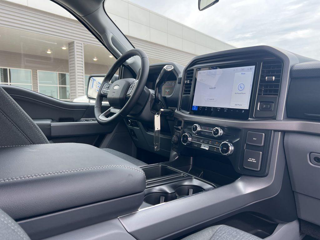 new 2025 Ford F-150 car, priced at $54,298