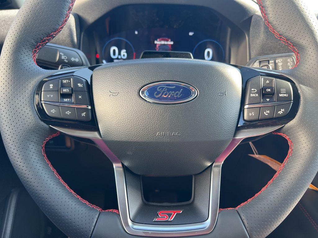 new 2025 Ford Explorer car, priced at $59,990