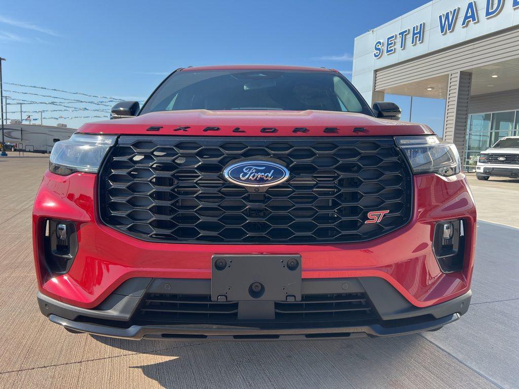 new 2025 Ford Explorer car, priced at $59,990