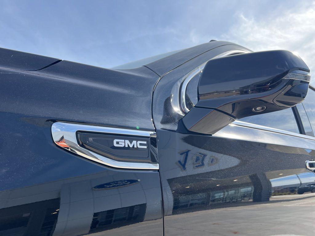 used 2024 GMC Yukon car, priced at $60,482
