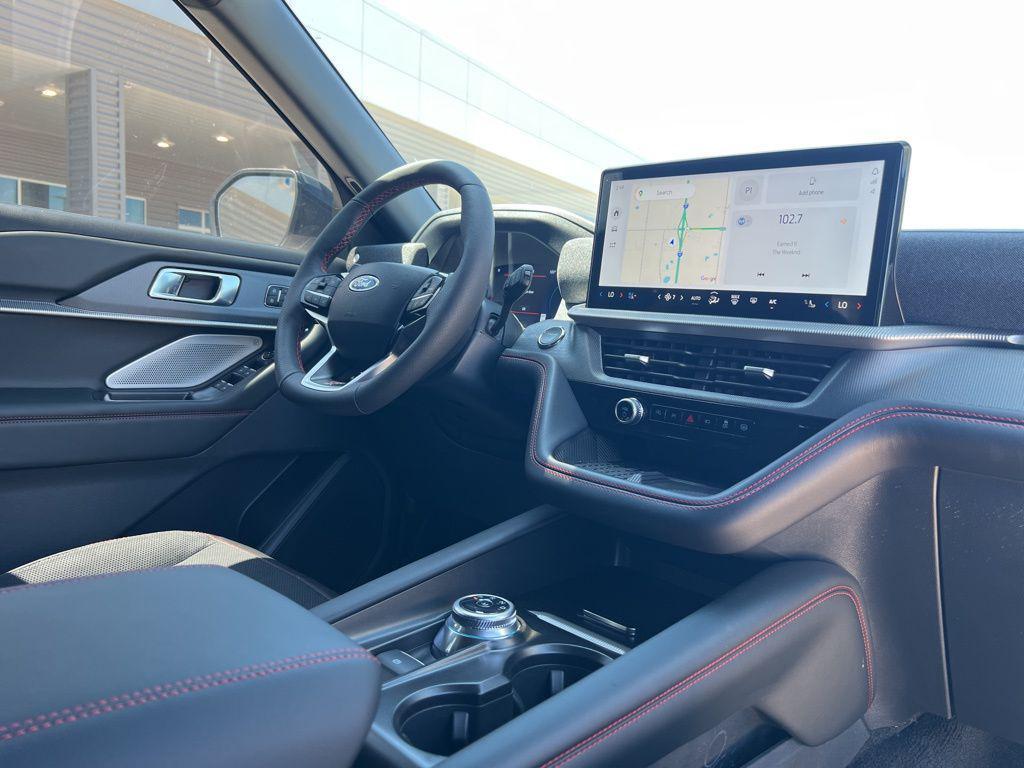 new 2025 Ford Explorer car, priced at $63,289