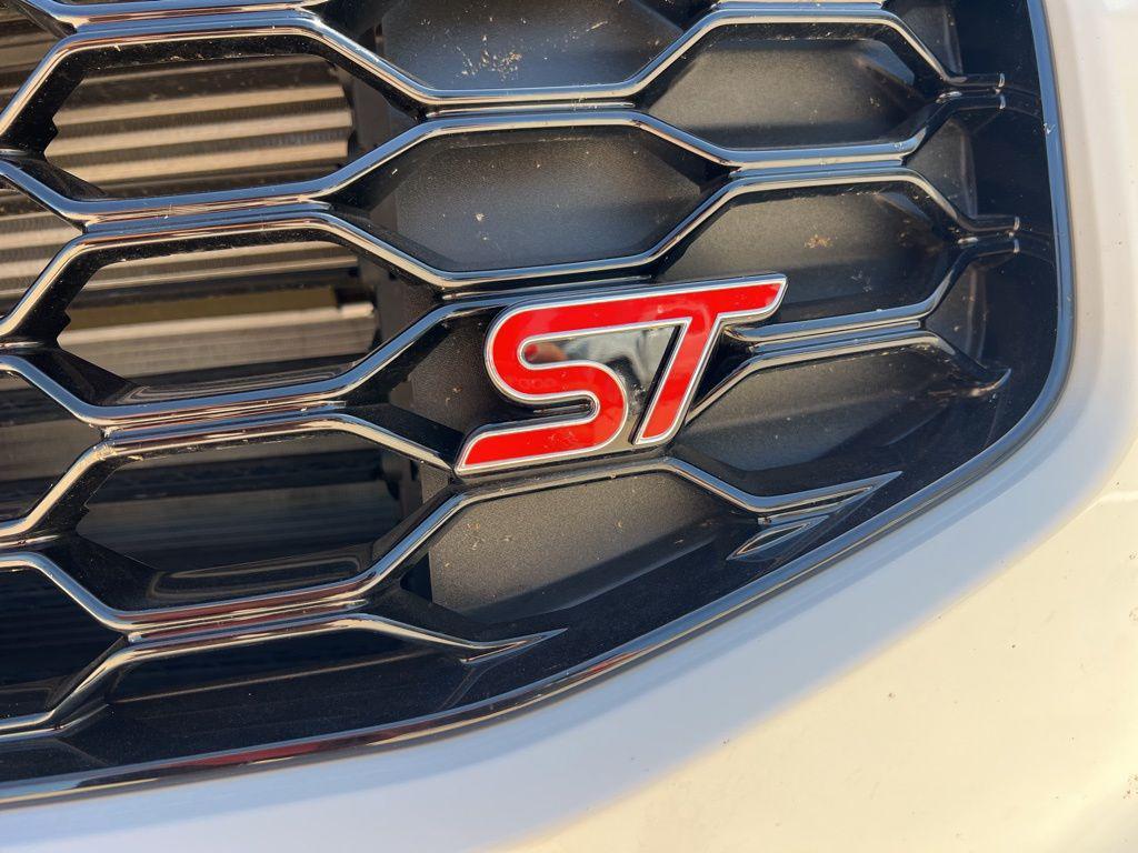 new 2025 Ford Explorer car, priced at $63,289