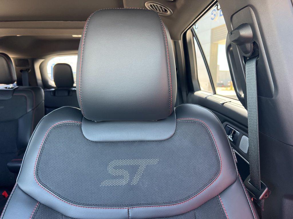 new 2025 Ford Explorer car, priced at $63,289