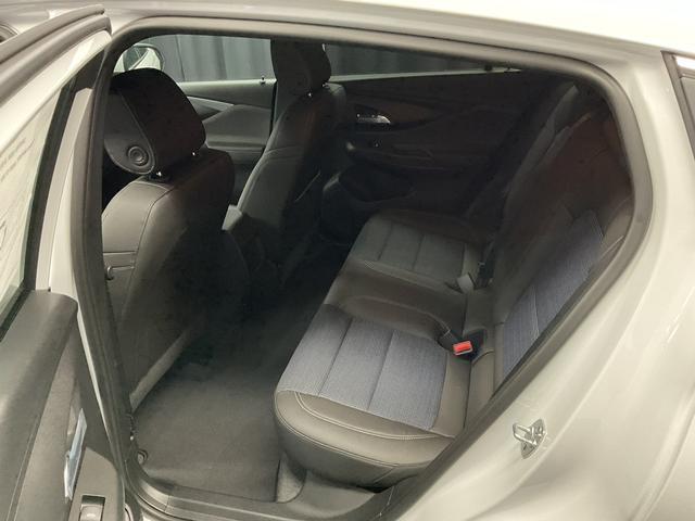 new 2025 Buick Envista car, priced at $22,950