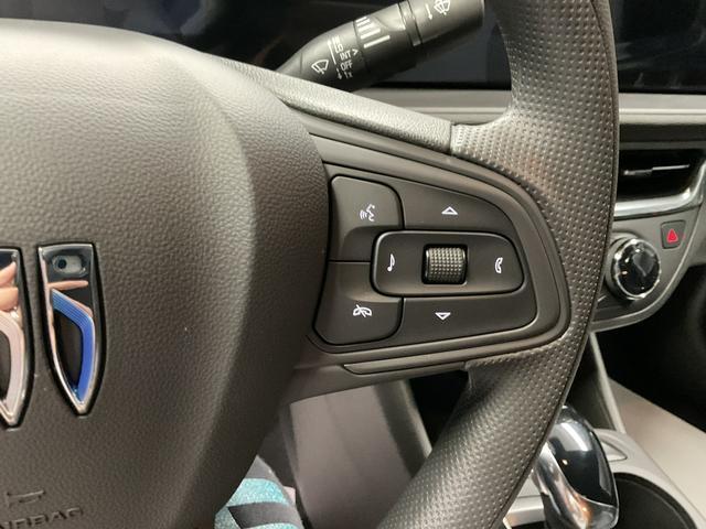 new 2025 Buick Envista car, priced at $22,950