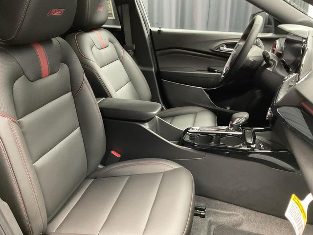 new 2025 Chevrolet Trax car, priced at $25,880