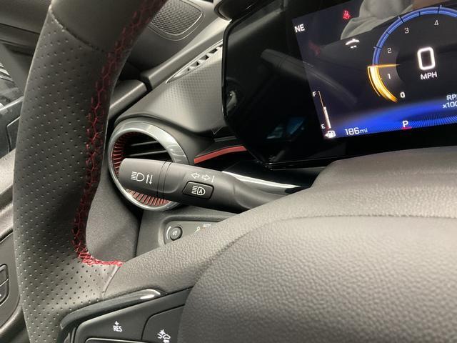 new 2025 Chevrolet Trax car, priced at $25,880