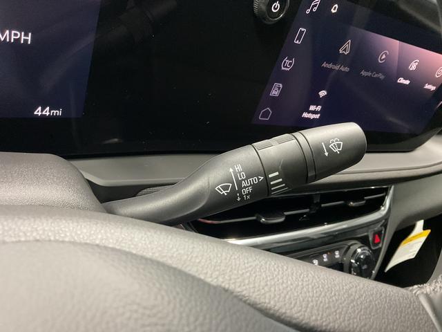 new 2025 Buick Envista car, priced at $26,595
