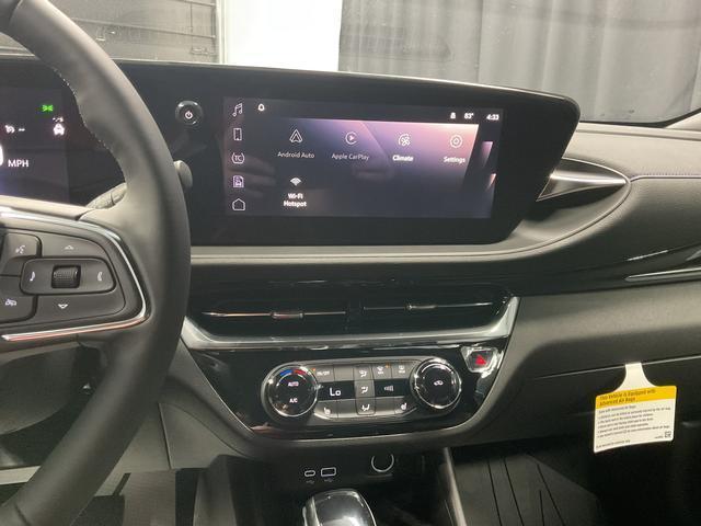 new 2025 Buick Envista car, priced at $26,595