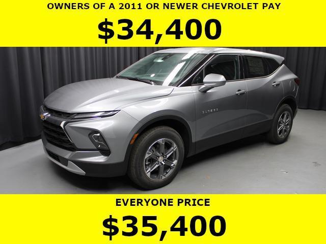 new 2025 Chevrolet Blazer car, priced at $35,400