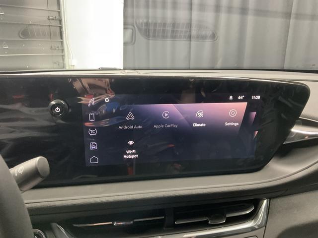 new 2025 Buick Envista car, priced at $26,139