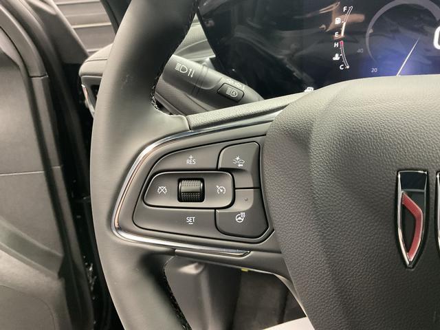 new 2025 Buick Envista car, priced at $26,139