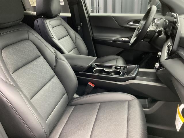 new 2026 Chevrolet Equinox car, priced at $28,330