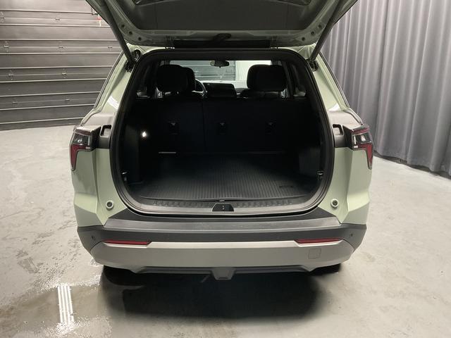 new 2026 Chevrolet Equinox car, priced at $28,330