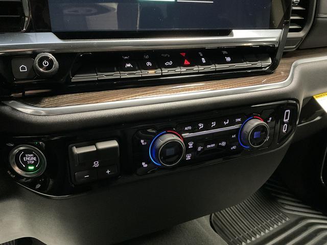 new 2025 Chevrolet Silverado 1500 car, priced at $42,680
