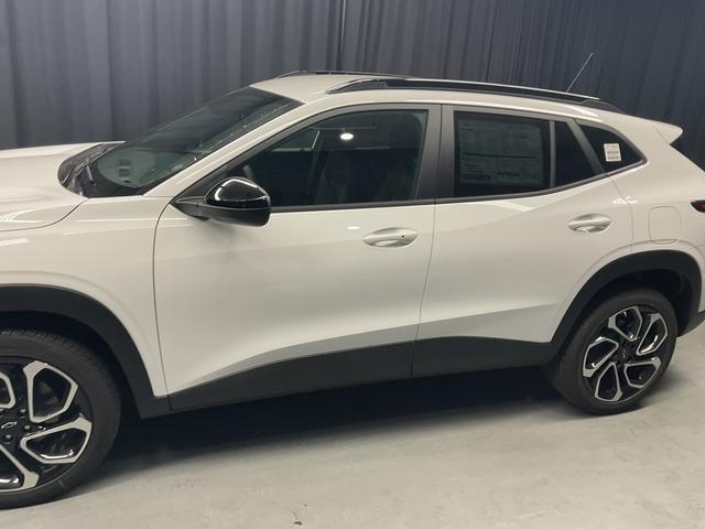 new 2025 Chevrolet Trax car, priced at $24,365