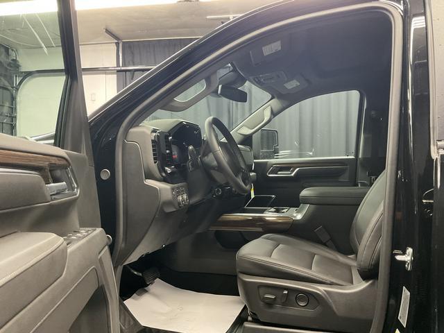 new 2025 Chevrolet Silverado 2500 car, priced at $61,200
