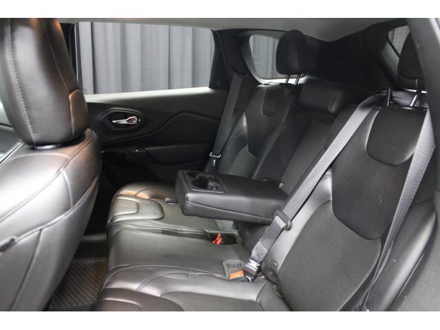 used 2019 Jeep Cherokee car, priced at $17,950