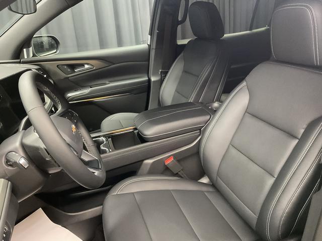 new 2025 Chevrolet Traverse car, priced at $44,177