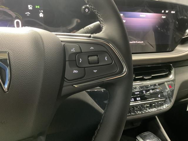 new 2025 Buick Envista car, priced at $30,415