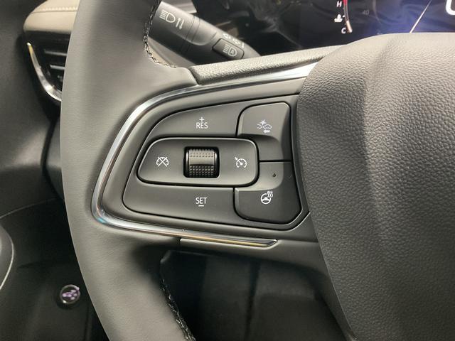 new 2025 Buick Envista car, priced at $30,415