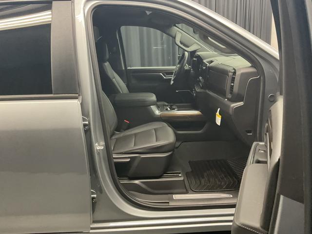 new 2025 Chevrolet Silverado 2500 car, priced at $63,100
