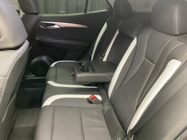 new 2025 Buick Envision car, priced at $37,995