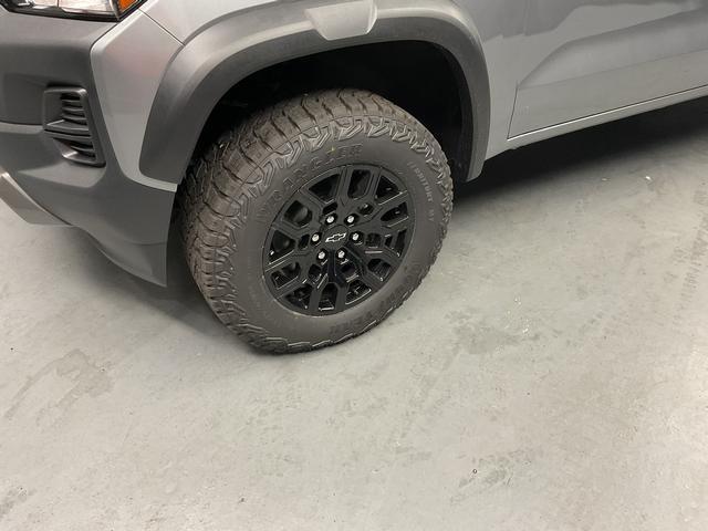 new 2025 Chevrolet Colorado car, priced at $639,690