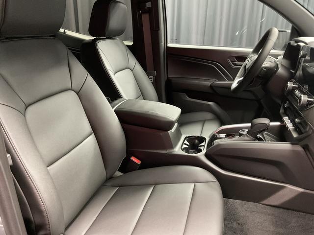 new 2025 Chevrolet Colorado car, priced at $639,690