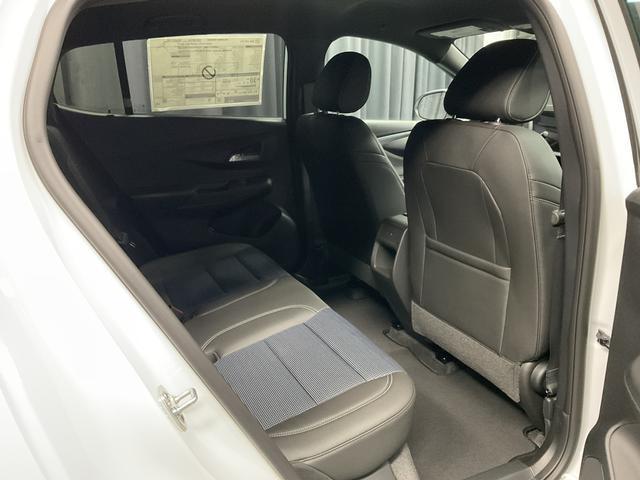 new 2025 Buick Envista car, priced at $22,950